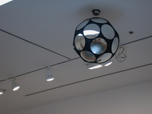 Disco_ball_close
