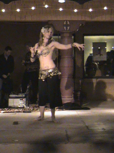 Dancer_at_the_bungalow