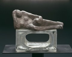 Reclinging_figure