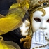 The_kiss__carnival_venice_2009