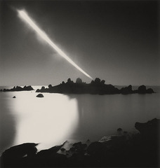 Full_moon_set__chausey_islands__france__2008