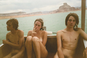 Rmboygirlboyonboat_email_600_400