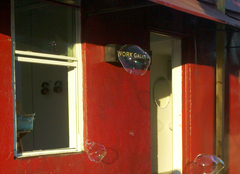 20101127124343-work_gallery_bubble_crop