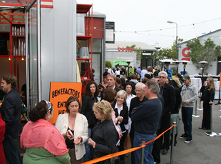 Lineup for Incognito Opening,