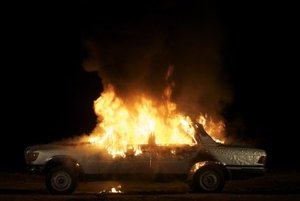 Burning_car-email