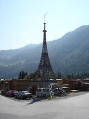 Tour Eiffel,Roman Sigur