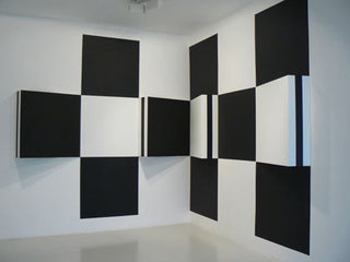 ,Daniel Buren