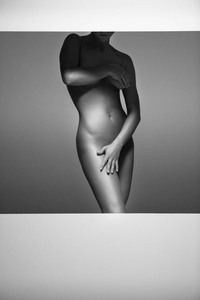 In_the_middle_1__lr_