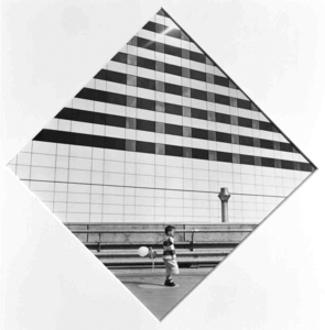 Arthur_tress_-_amsterdam_-_train_station_-_2004_-_collectie_epfap