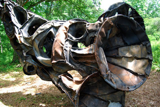 title unresolved (but i do know the piece is about the uncontrollable nature of grief),Kathy Kelley