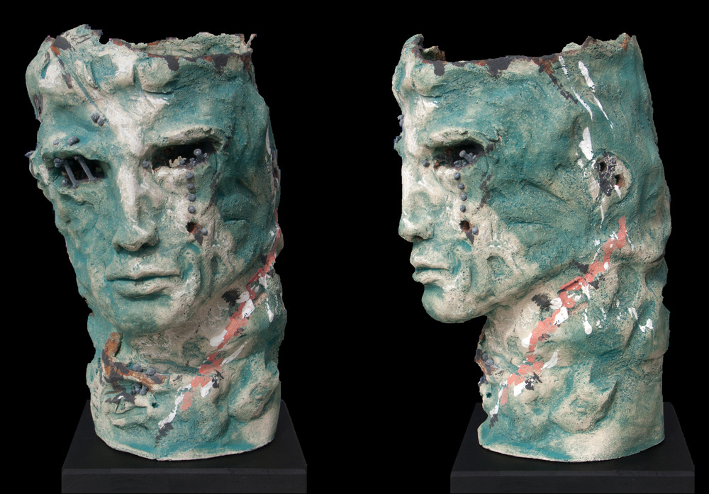 20111108134323-caligula_ii__2011__20x22x36cm