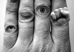 Eyes_hand