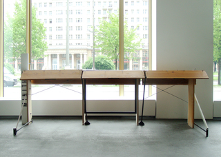 Support structure for sorting it out alone (first version: Heinrich-Böll-Bibliothek, Prenzlauer Berg; Else-Ury-Bibliothek, Kreuzberg),Dave Hullfish Bailey