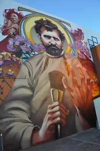 20100818152356-alphonse_mucha_mural_completed