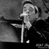 20100907215817-robbie_williams_grey__-_2005-05-01_at_09-16-12