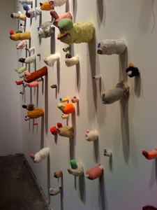 20100909044449-snouts_inter_2