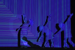 20100921010306-visual_and_music_01