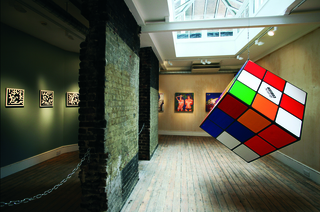 LOW FIDELITY - VUE DE L\'EXPOSITION,Invader