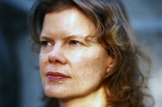 ,Julie Ault