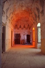 20101025174050-_orange_light_2_lr