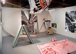 20101105103538-chashama_final1_install_640