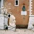 20101106132354-76_multiple_directional_gazes__venice__november_2009