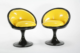 Maya L\'Abeille chairs,Décalage Deluxe