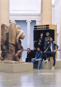 20110418093630-mark_leckey_statue_action