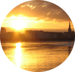 Sunset Burger,Neïl Beloufa