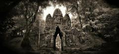 20110523174213-jmd001e_west_gate___angkor_th1