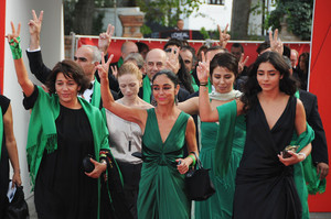 20110526220155-women_without_men_red_carpet_66th_venice_film_fucegm8bqbal