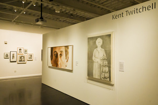 ROUND TRIP: Eight East Los Angeles College Alumni Artists,Kent Twitchell