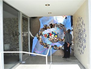 20110816022242-_thumb_laxart_outterbridge_entryway_jpg_600x460_upscale_q85