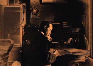 20110909200736-he_writes