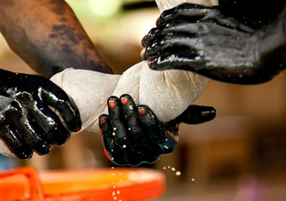 Three Jagua Hands,Pascal Giacomini