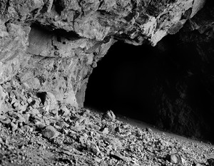 20110927081935-01_entry