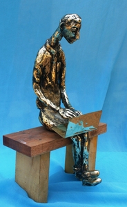 20110929100812-the_laptop_boy_33_21_12cm