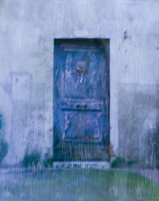 20111014203105-softdarkdoor
