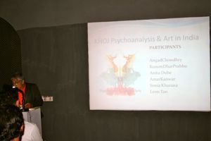 20111109001324-anita_dube