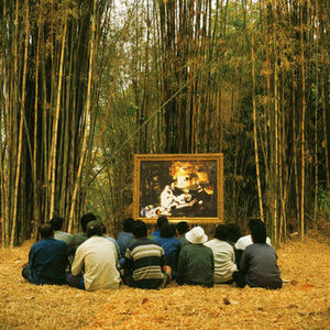 20111227051720-manet_s_luncheon_on_the_grass_and_the_thai_villagers__photograph