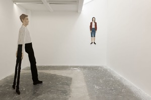 20120101194714-installationview__tripodman__2011_akinci