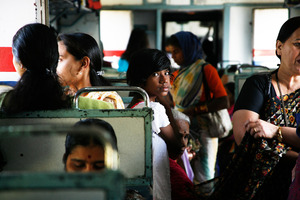 20120108141613-train_0841