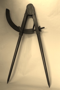 20120305164834-maxiature_x_8_compass_1