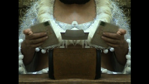 20120311231135-rnoz_still_card_trick_6