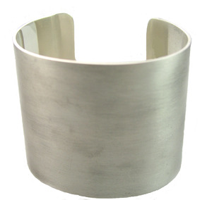 20120328163902-widecuff