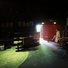 Backstage,Julie Cerise