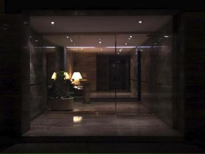 20120403121238-tan_lb_lafinur