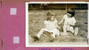 20120411083525-camila_y_mattin_22x11x03