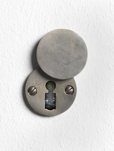 20120507180305-keyhole__2012
