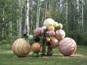20120508003219-_22clown_around_22